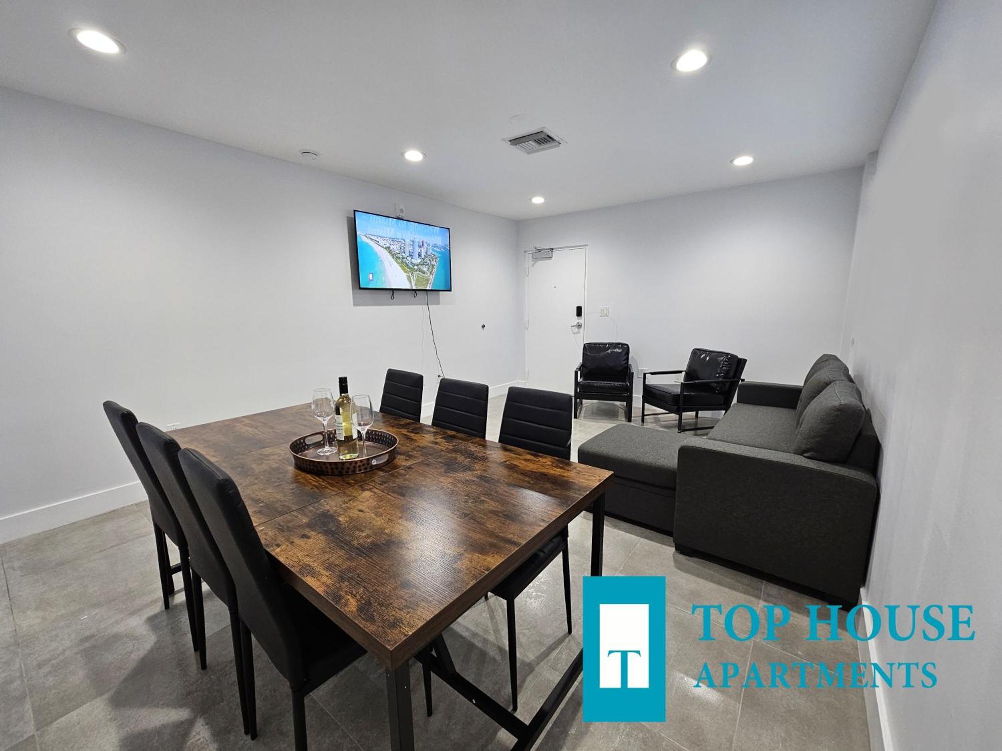 645 Airport House Appartamento Miami